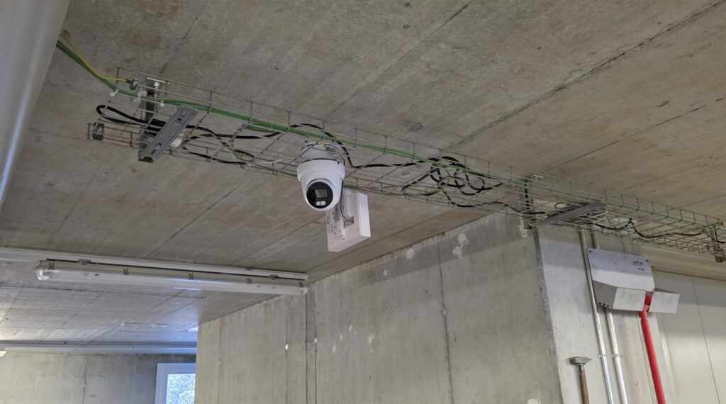 Hikvision-Kamera im Lager