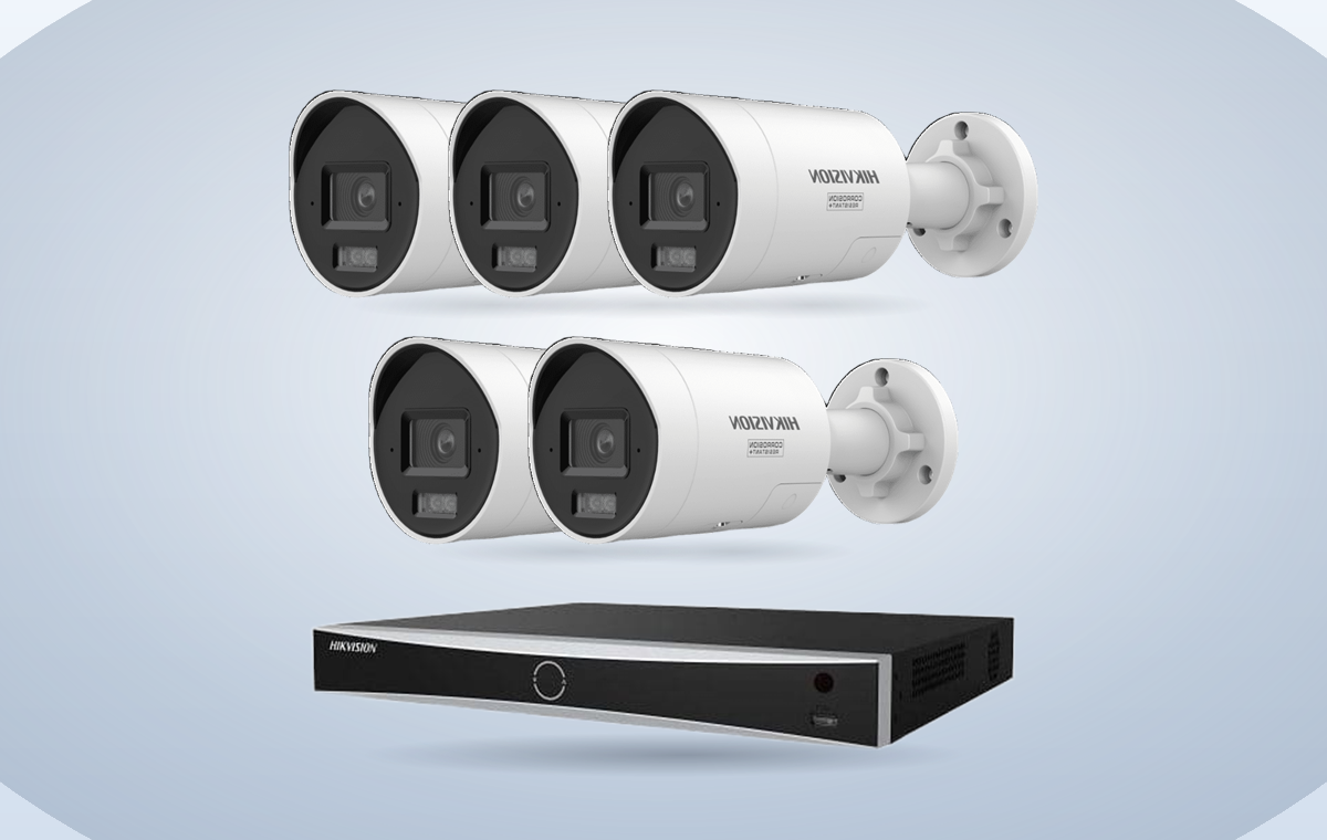 Set-Inhalt: 5× Bullet-Kamera und 8-Kanal-PoE-Rekorder