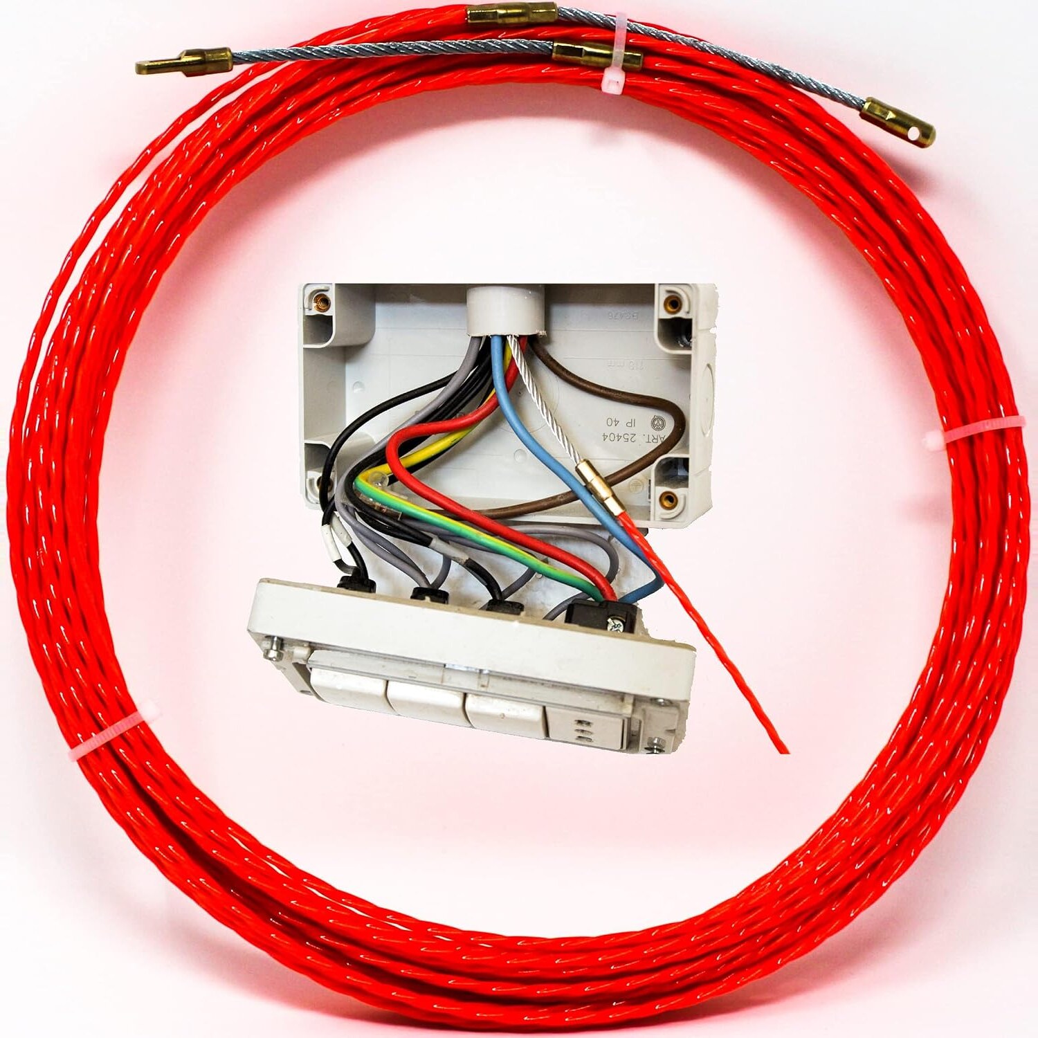 Veridium Kabeleinziehhilfe 15 m, 3 mm, Polyester mit doppeltem flexiblem Stahlkopf – Ansicht 1 Rote Kabeleinziehhilfe von Veridium, aufgerollt, mit flachem und rundem Stahlkopf