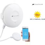 Weisser VisorTech Wassermelder XMD-105.wm mit externem Sensor am Kabel neben einer Waschmaschine