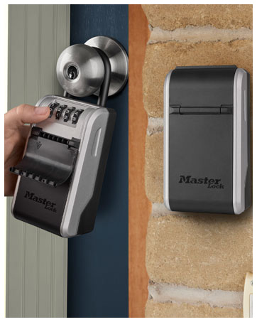 Master Lock 5401EURD Schlüsseltresor in Grau mit geöffneter Wetterklappe und Ziffernrädern – Detail 4