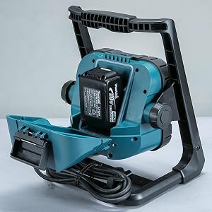 Makita DML805 LED-Baustrahler mit 20 LED, Tragegriff und aufgewickeltem Netzkabel – Detail 4