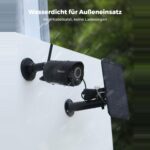 Reolink Argus Eco Akku-Überwachungskamera in Schwarz mit Solarpanel und Wandhalterung