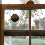 WER Doberman Fensteralarm mit Vibrationssensor, vier flache Sensoren im Set