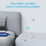 Netzteil in der Steckdose mit 1,5 m langem USB-C-Kabel zum Tablet