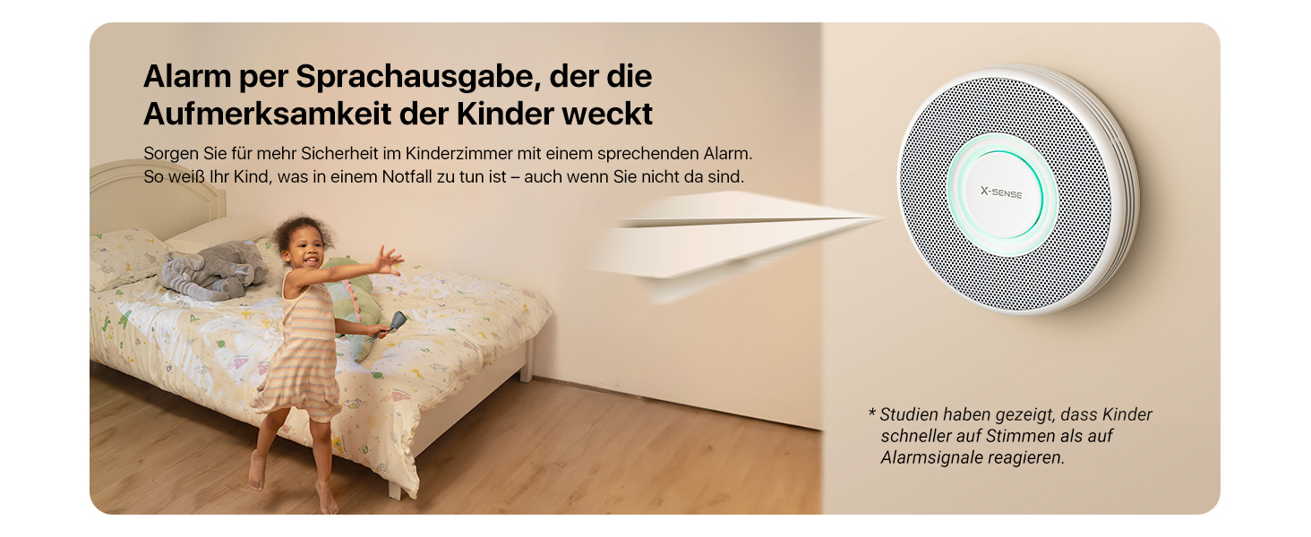 Zwölf weisse X-Sense Rauchmelder XS0B-MR121 mit der Basisstation SBS50 aus dem vernetzten Set. – Detail 5