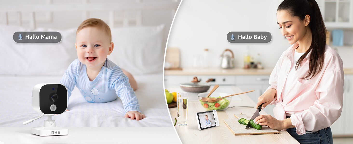 Zwei-Wege-Audio: Baby sagt Hallo Mama, Mutter antwortet ueber den Monitor aus der Kueche