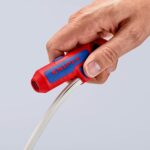 ErgoStrip im Pistolengriff in der Hand mit weissem Kabel