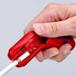 ErgoStrip isoliert eine weisse Einzelader ab