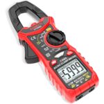 KAIWEETS HT206D Stromzange in Rot mit geöffneter Messzange und beleuchtetem Display