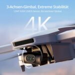 Potensic ATOM Kameradrohne in Hellgrau mit bürstenlosem 3-Achsen-Gimbal unter der Front.