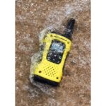 Motorola TLKR T92 H2O PMR446-Funkgerät in Schwarz und Gelb als 2er-Set mit Tragetasche