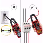 KAIWEETS HT206D Stromzange in Rot mit geöffneter Messzange und beleuchtetem Display