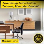 Schwarzer HomeSafe HV70K Möbeltresor mit Doppelbart-Schlüsselschloss und zwei Einlegeböden.