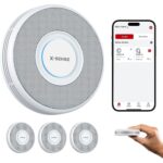 Zwölf weisse X-Sense Rauchmelder XS0B-MR121 mit der Basisstation SBS50 aus dem vernetzten Set.