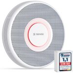 Zwölf weisse X-Sense Rauchmelder XS0B-MR121 mit der Basisstation SBS50 aus dem vernetzten Set.