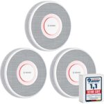 Zwölf weisse X-Sense Rauchmelder XS0B-MR121 mit der Basisstation SBS50 aus dem vernetzten Set.