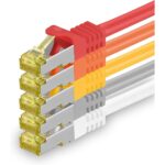 Zehn orange Cat.7 Netzwerkkabel mit je 2 Metern Länge und RJ45-Steckern