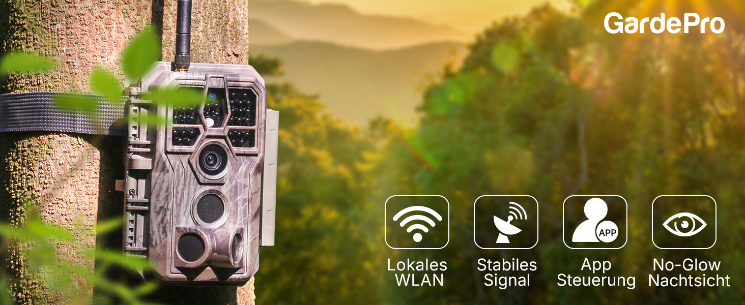 Wildkamera GardePro E8 im Tarnmuster mit Antenne, daneben ein Smartphone mit dem Livebild der Kamera – Detail 1
