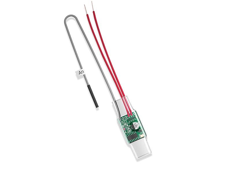 Weisser Steckdosen-Empfänger von BITIWEND mit Euro-Stecker und blauer LED-Leiste, daneben der kleine Funkkonverter mit Antenne und zwei roten Anschlussdrähten – Detail 2