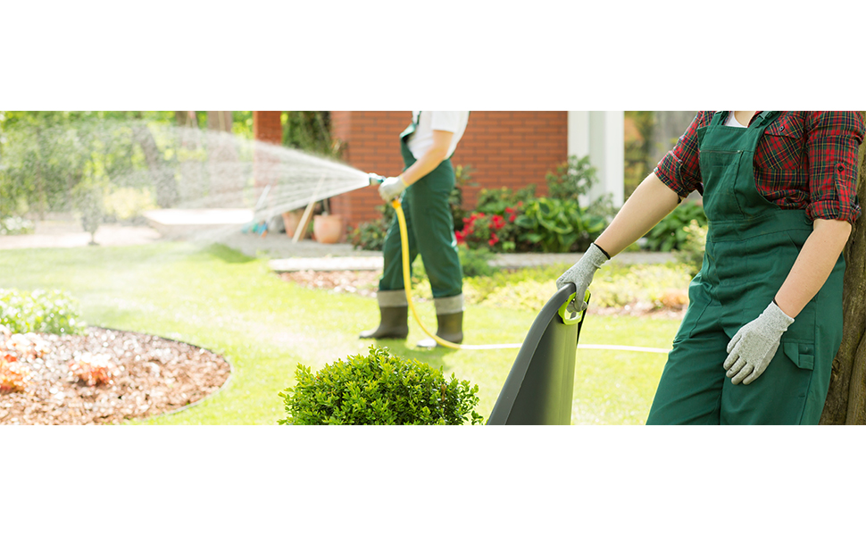 Schwarze unverzinkte GardenGloss U-Erdanker aus Stahl für Vlies, Netze und Gartenbefestigungen. – Detail 2