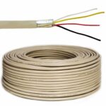 Grauer Ring Fernmeldeleitung J-Y(ST)Y 2x2x0,6 von PremiumX mit 50 m, daneben ein abgemanteltes Ende mit vier Adern in Rot, Schwarz, Gelb und Weiss unter einem Alu-Folienschirm