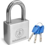 Silbernes Vorhängeschloss Magmaus PDL40 aus Edelstahl mit 40 Millimeter breitem Körper und drei blauen Schlüsseln
