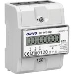 Weisser dreiphasiger Hutschienenzähler Orno OR-WE-520 mit LC-Display, Typenschild 3x230/400 V, 0,25-5(80) A und Kennzeichnung M18
