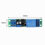 Grüne Platine mit blauem Relais, Potentiometer und drei blauen Schraubklemmen, Zeitrelais-Modul für 12 V