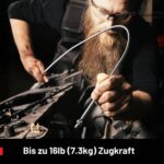 Silberner flexibler Krallengreifer und teleskopischer Magnetstab NoCry mit schwarzem Gummigriff