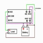 Grüne Platine mit blauem Relais, Potentiometer und drei blauen Schraubklemmen, Zeitrelais-Modul für 12 V
