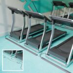 Schwarze Boden-Kabelbrücke D-Line FC83B aus PVC mit zwei Verbindungsstiften