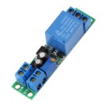 Grüne Platine mit blauem Relais, Potentiometer und drei blauen Schraubklemmen, Zeitrelais-Modul für 12 V