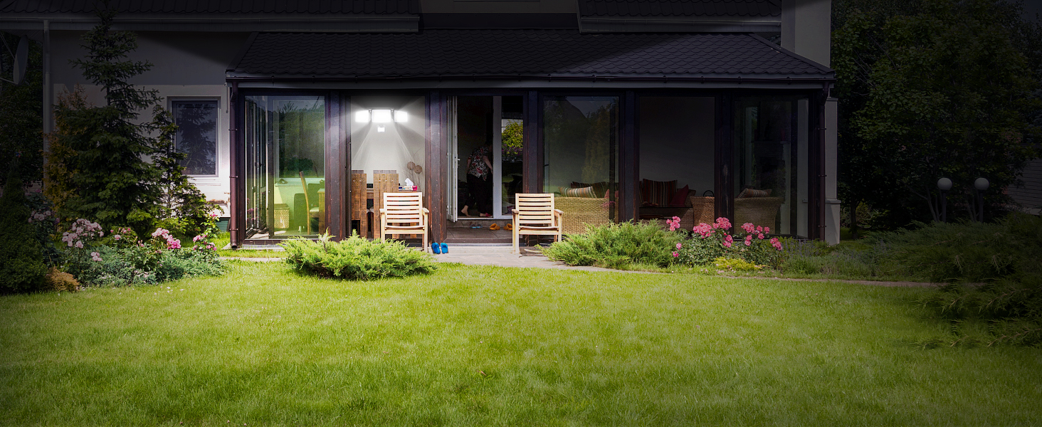 UME Solar-Aussenleuchte mit 302 LEDs und drei Köpfen – Detail 12