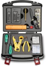 Das ZOERAX Set enthält Crimper, Stanzwerkzeug, Abisolierer und einen Kabeltester im Koffer.