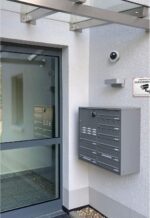 BASI KA305 Dome Kamera-Attrappe mit blinkender LED, weiss